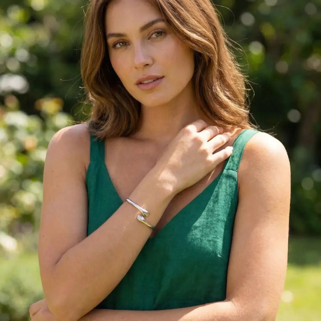 Hug Bracelet