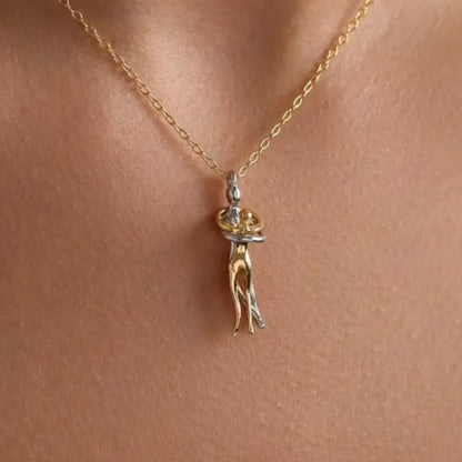 Eilyor Hug Necklace 18k PVD shown on model at collarbone
