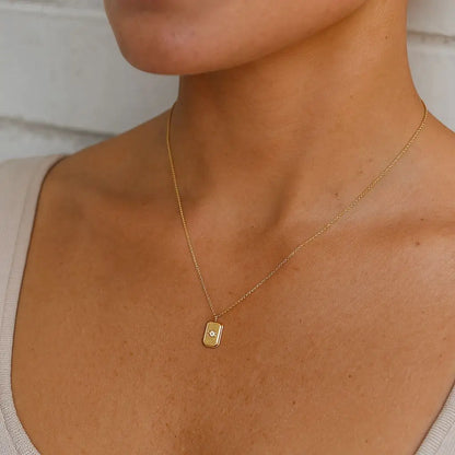 Eilyor North Star pendant waterproof zircon close up