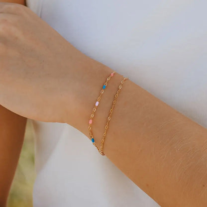 no-repeat center / cover url('https://cdn.shopify.com/s/files/1/0722/0183/0537/files/Silver.webp?v=1761996968')