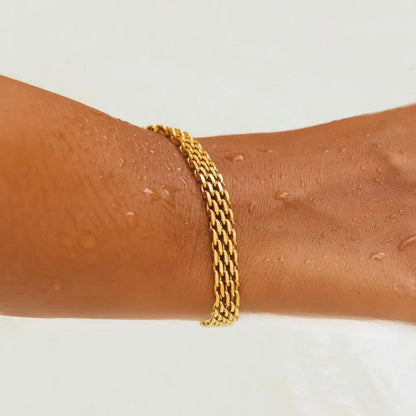 Eilyor rope chain bracelet waterproof 18k PVD close up