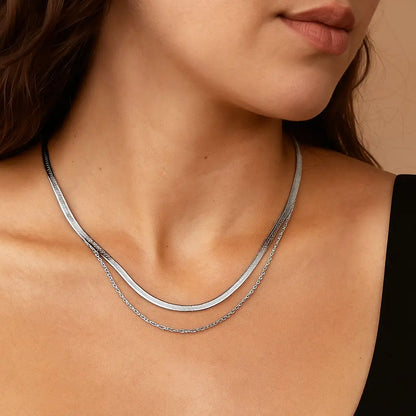 Eilyor layered necklace 316L stainless steel detail
